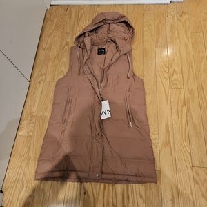 NWT Zara puffer vest